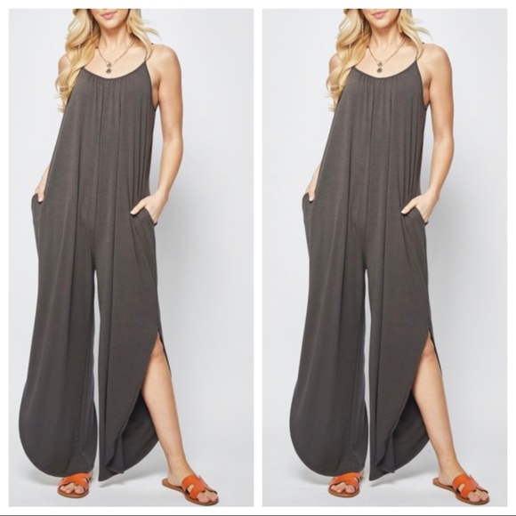 Chic Tank jumpsuit with side slits - Picture 3 of 9